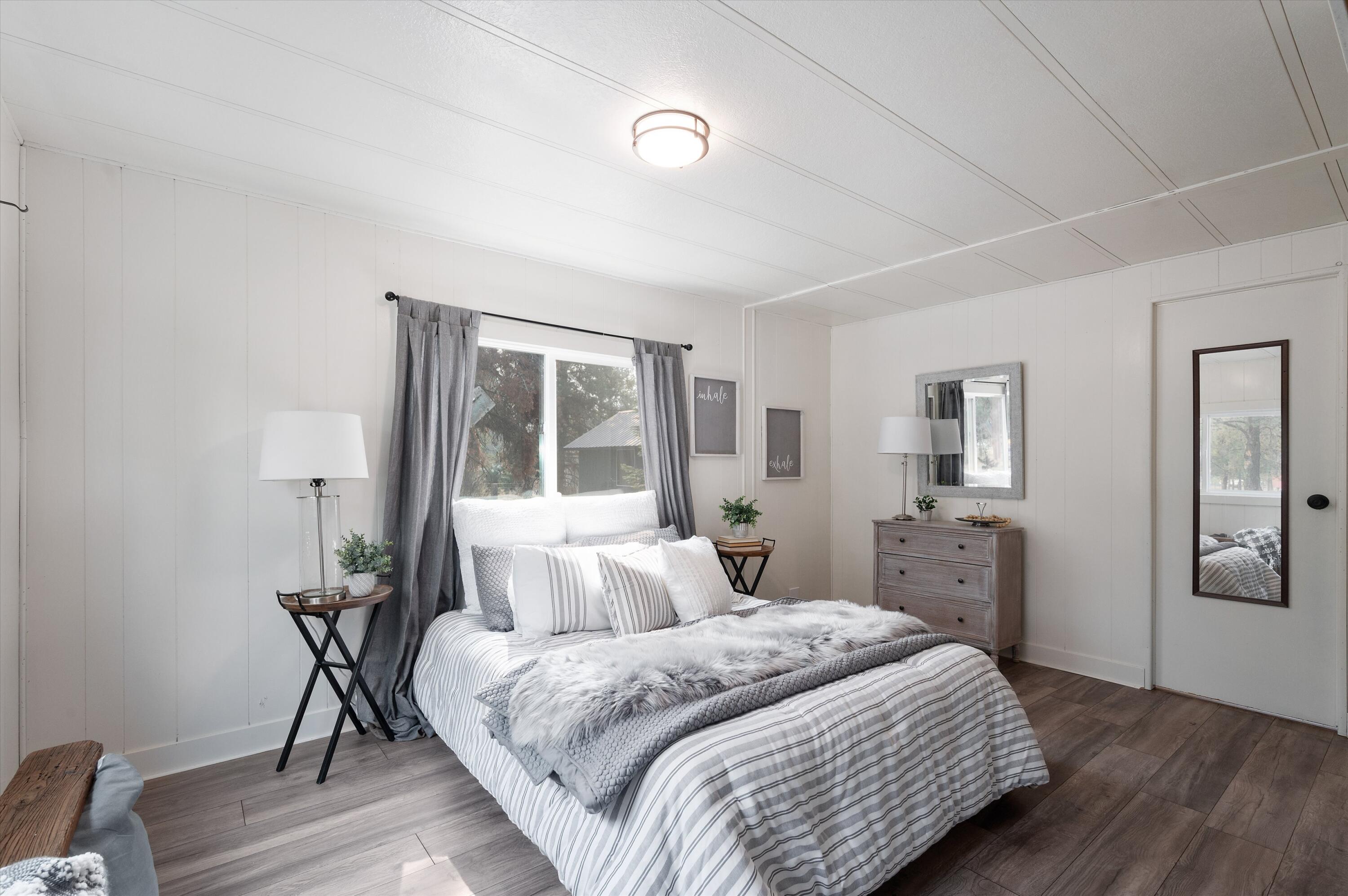 16654 Sprague Loop La Pine, OR 97739 - Photo 18 of 41 Primary Bedroom