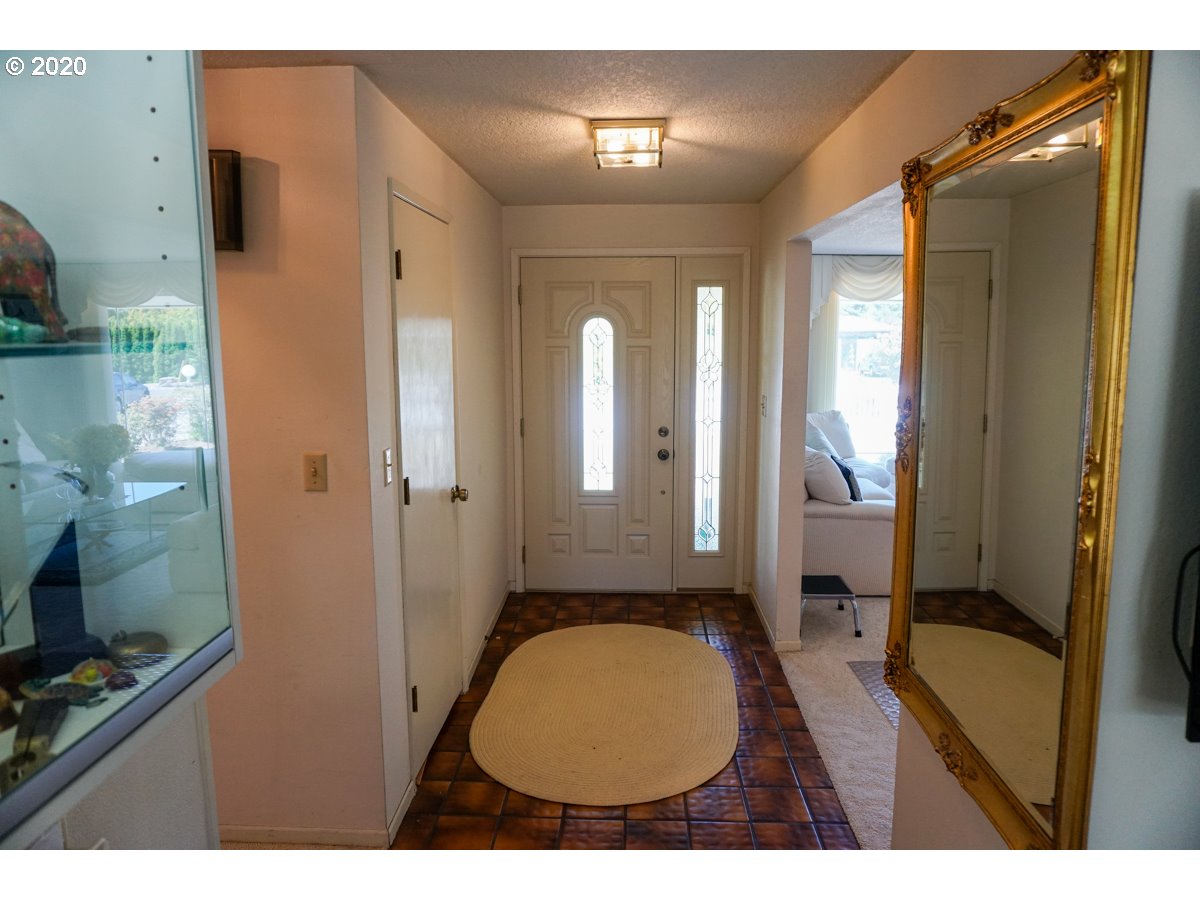 90421 Par Road Warrenton, OR 97146 - Photo 3 of 32 Gallery Image 3