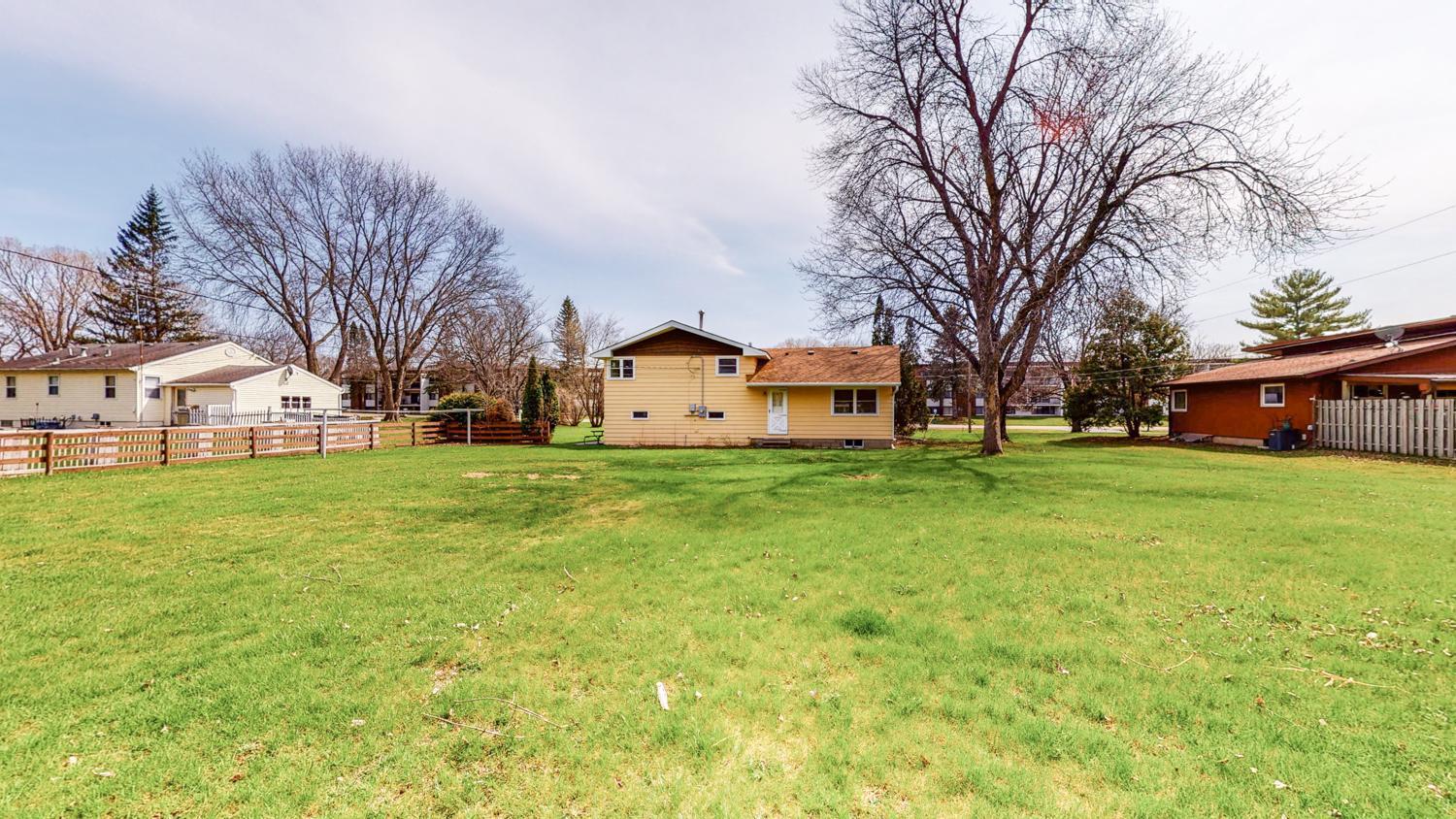 415 31st Street Northeast Rochester, MN 55906 - Photo 7 of 32