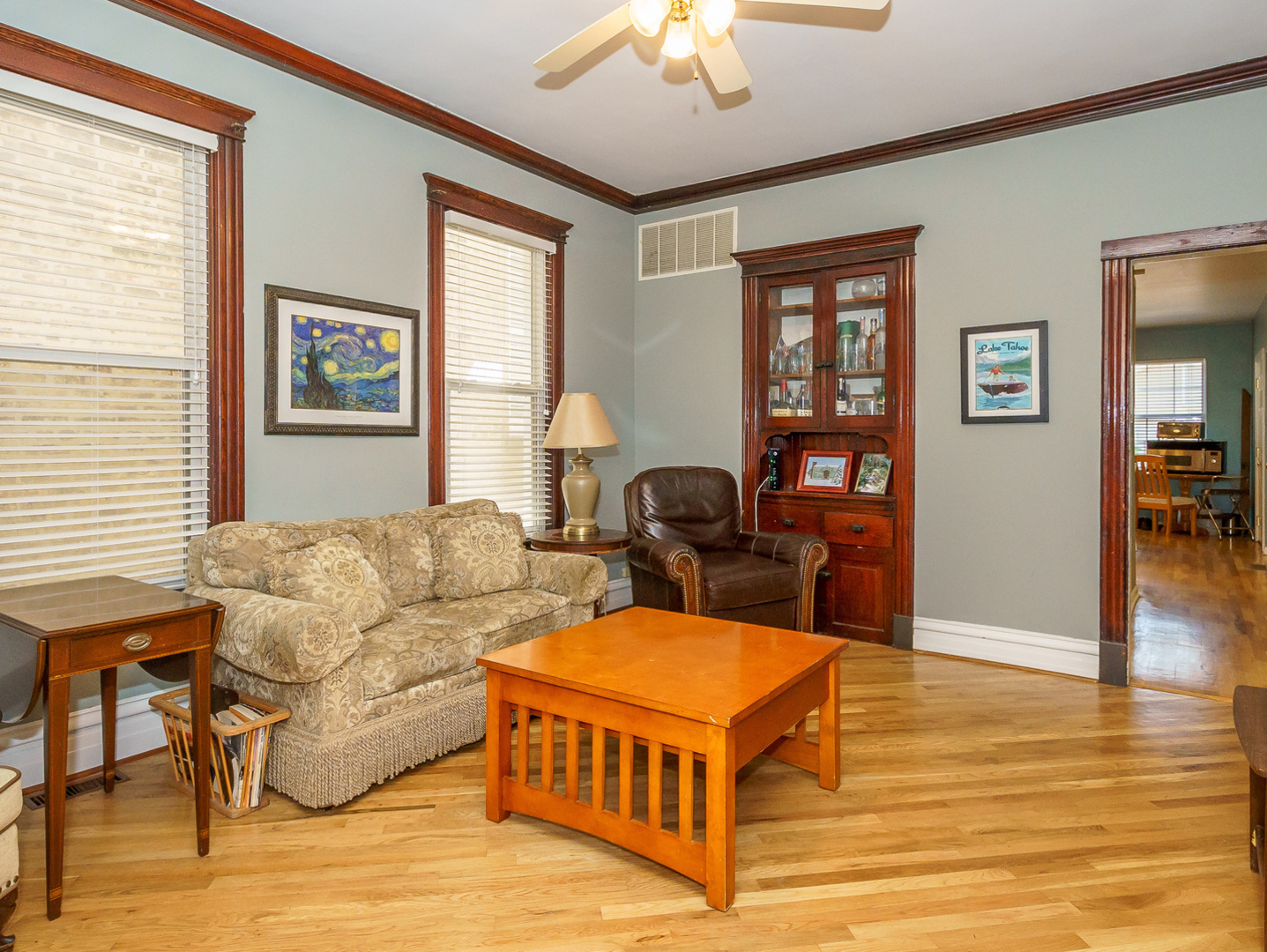 1847 West Addison Street Chicago, IL 60613 - Photo 2 of 37