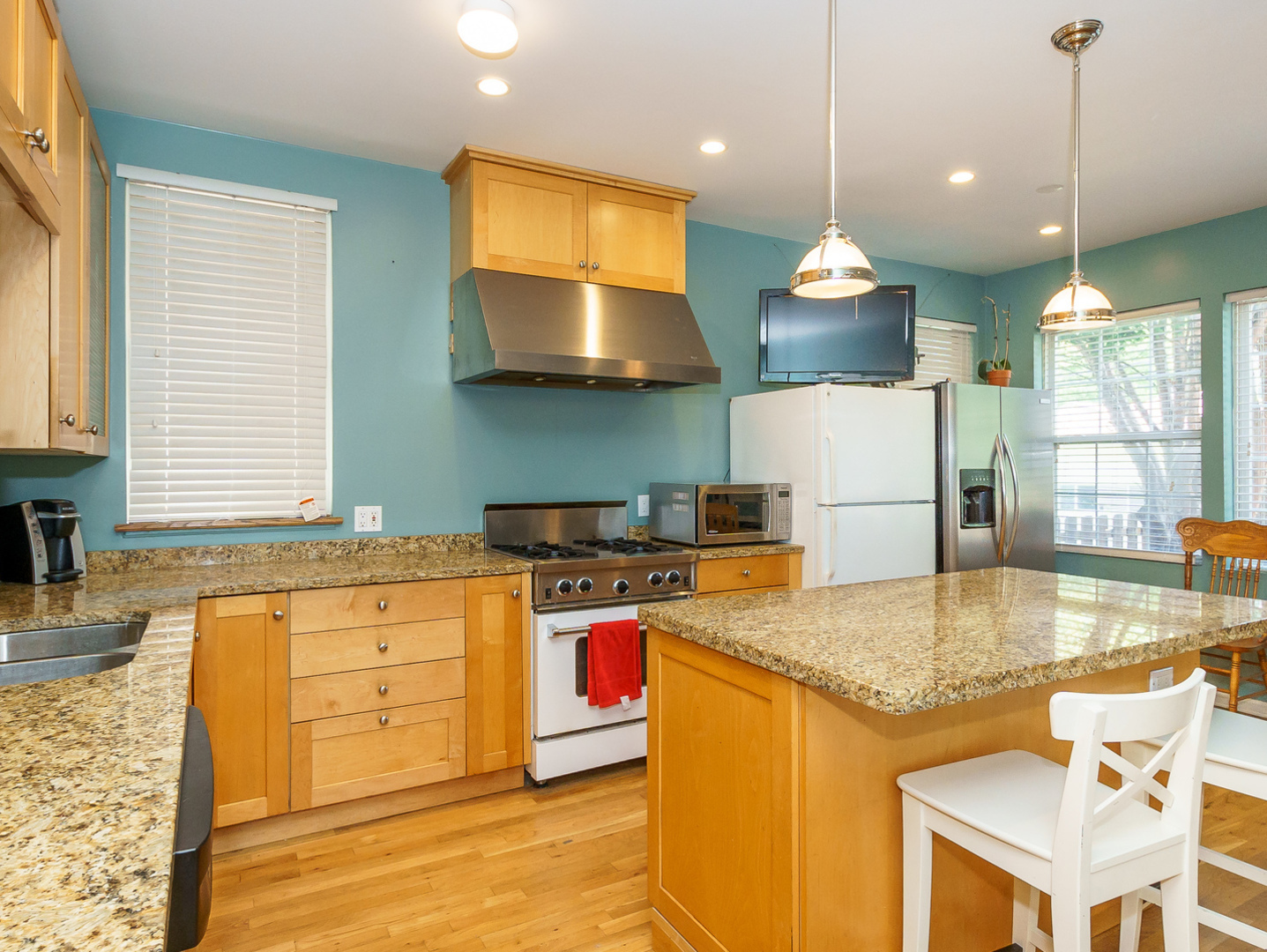 1847 West Addison Street Chicago, IL 60613 - Photo 4 of 37