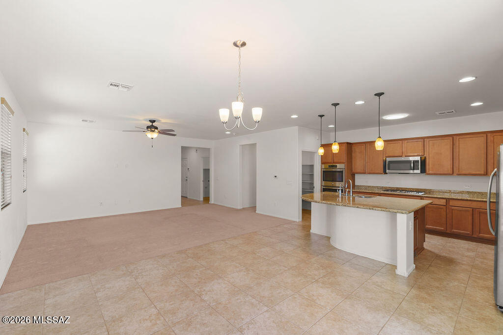 72 East Forrest Feezor Street Vail, AZ 85641 - Photo 10 of 41