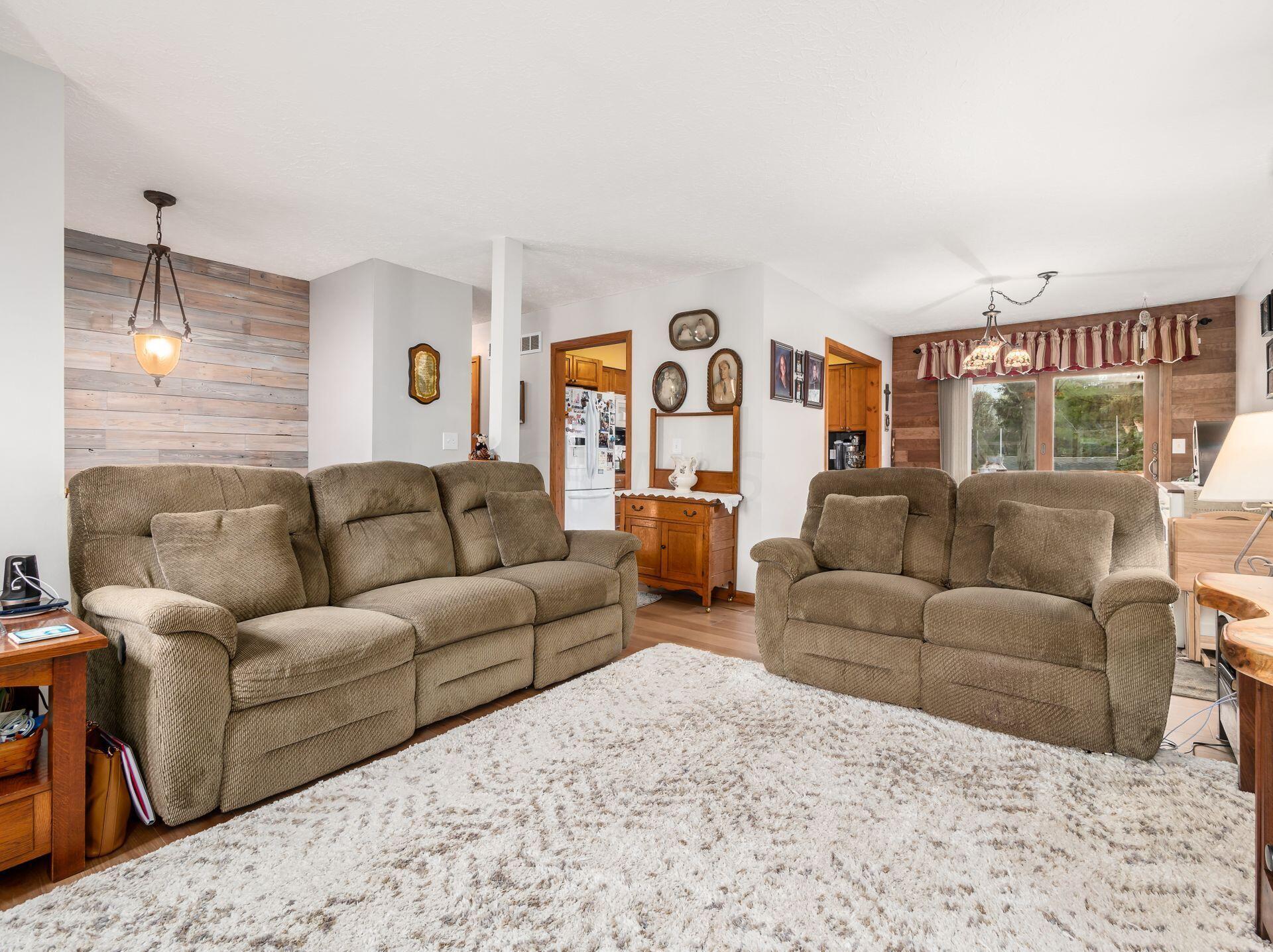 5347 Davidson Road Hilliard, OH 43026 - Photo 5 of 33 008_26a32_N 5347 Davidson 035
