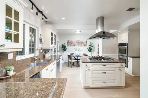 $1,098,000 | 303 South Cimmeron Trail, Glendora, CA 91741