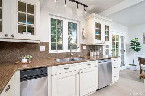 $1,098,000 | 303 South Cimmeron Trail, Glendora, CA 91741