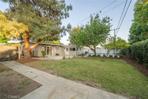 $1,098,000 | 303 South Cimmeron Trail, Glendora, CA 91741