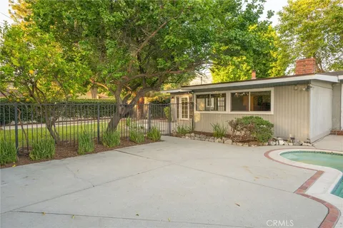 $1,098,000 | 303 South Cimmeron Trail, Glendora, CA 91741