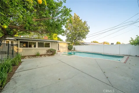 $1,098,000 | 303 South Cimmeron Trail, Glendora, CA 91741