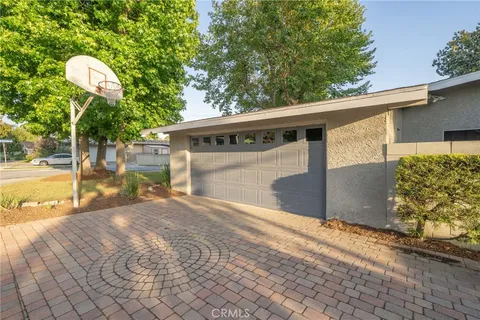 $1,098,000 | 303 South Cimmeron Trail, Glendora, CA 91741