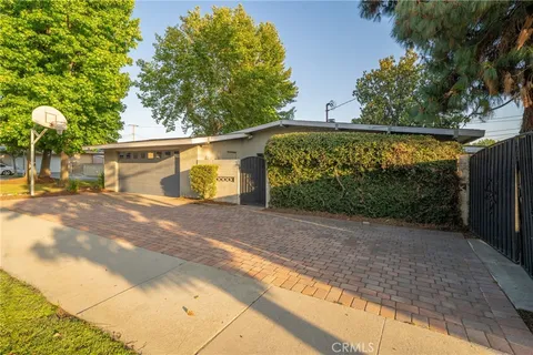 $1,098,000 | 303 South Cimmeron Trail, Glendora, CA 91741