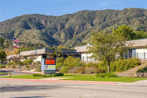 $1,098,000 | 303 South Cimmeron Trail, Glendora, CA 91741