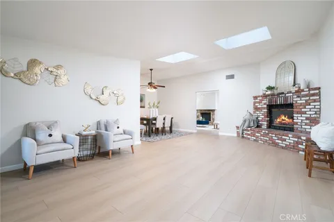 $1,098,000 | 303 South Cimmeron Trail, Glendora, CA 91741