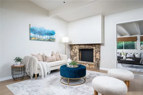 $1,098,000 | 303 South Cimmeron Trail, Glendora, CA 91741