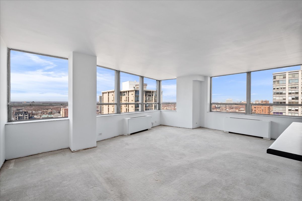 5701 North Sheridan Road, Unit 17B Chicago, IL 60660 - Photo 2 of 19