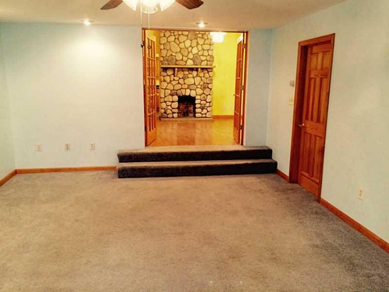 6126 Noblestown Road Oakdale, PA 15071 - Photo 4 of 10