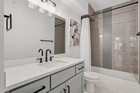 $799,900 | 1501 4th Avenue North, Unit 201, Nashville, TN 37208