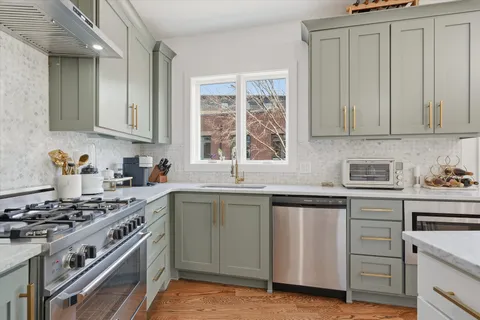 $799,900 | 1501 4th Avenue North, Unit 201, Nashville, TN 37208