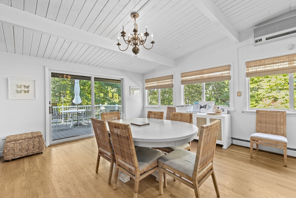 33 Nemasket Road Falmouth, MA 02540 - Photo 5 of 34