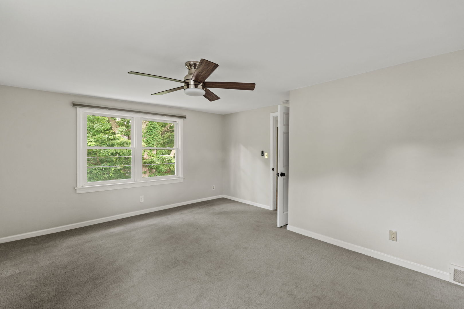2140 Fairhaven Road Davenport, IA 52803 - Photo 24 of 56 Gallery Image 24
