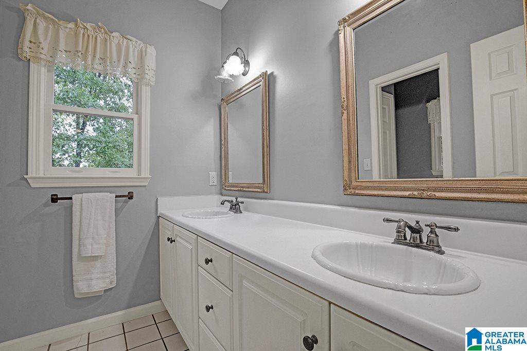 160 Oakmont Road Birmingham, AL 35244 - Photo 10 of 36