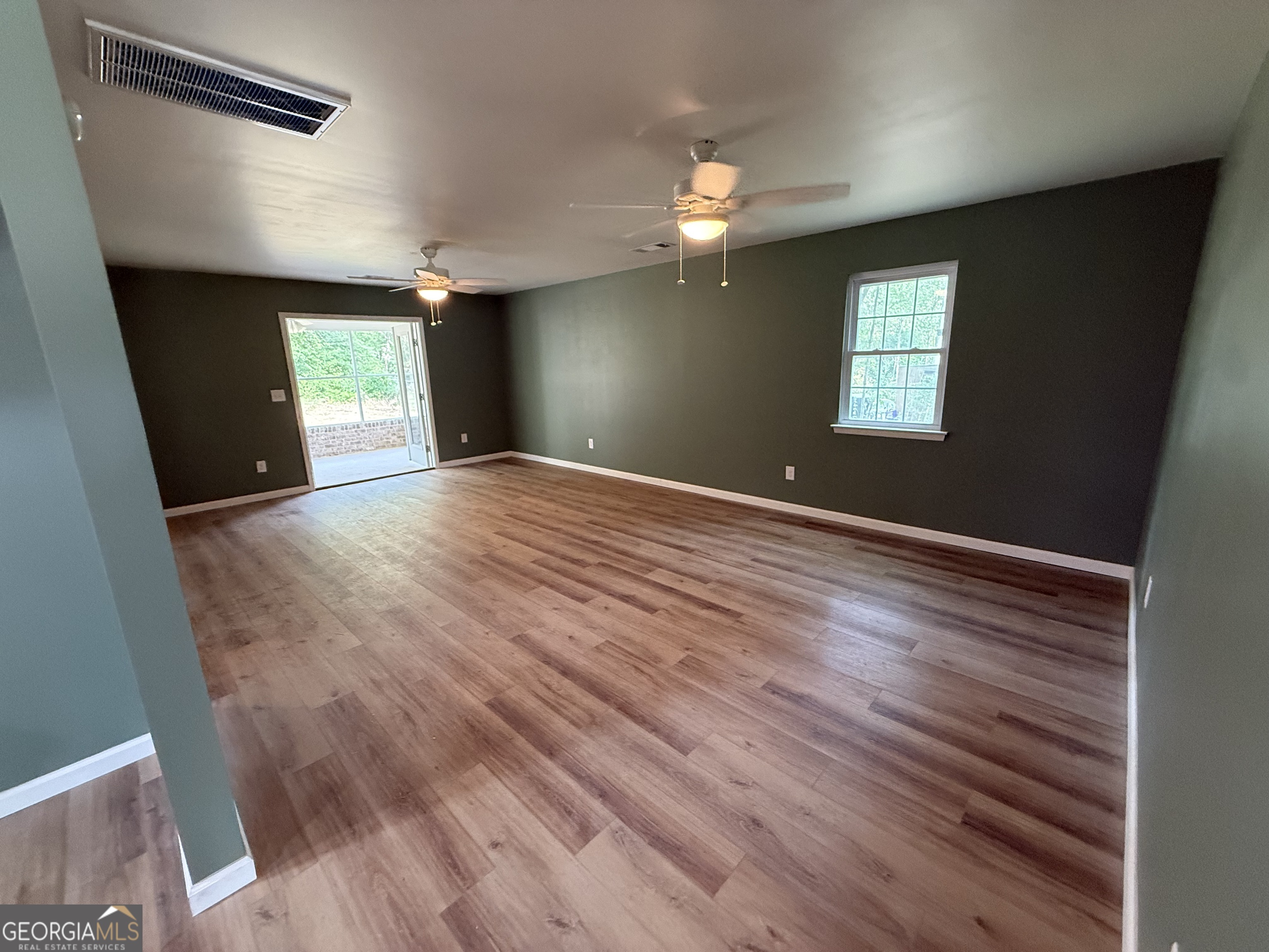 240 Sims Street Barnesville, GA 30204 - Photo 6 of 25