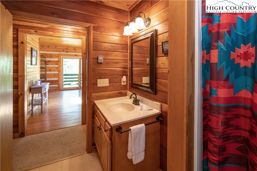 268 Shores Way Boone, NC 28607 - Photo 12 of 23 Gallery Image 12
