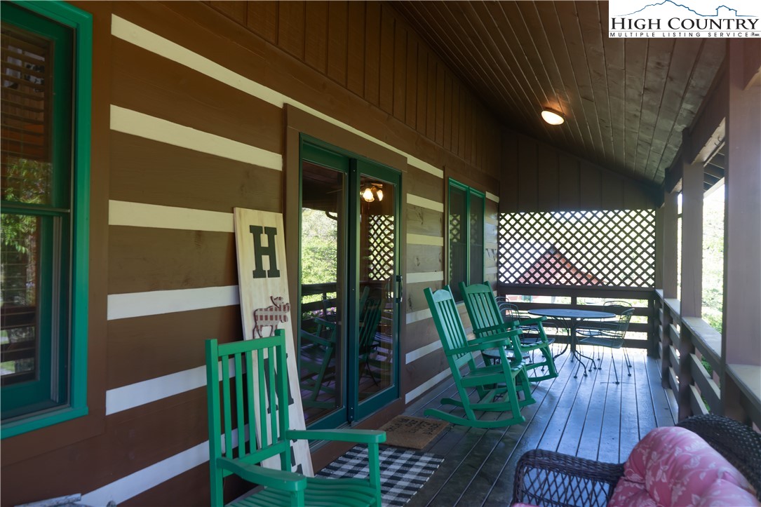 268 Shores Way Boone, NC 28607 - Photo 3 of 23 Gallery Image 3