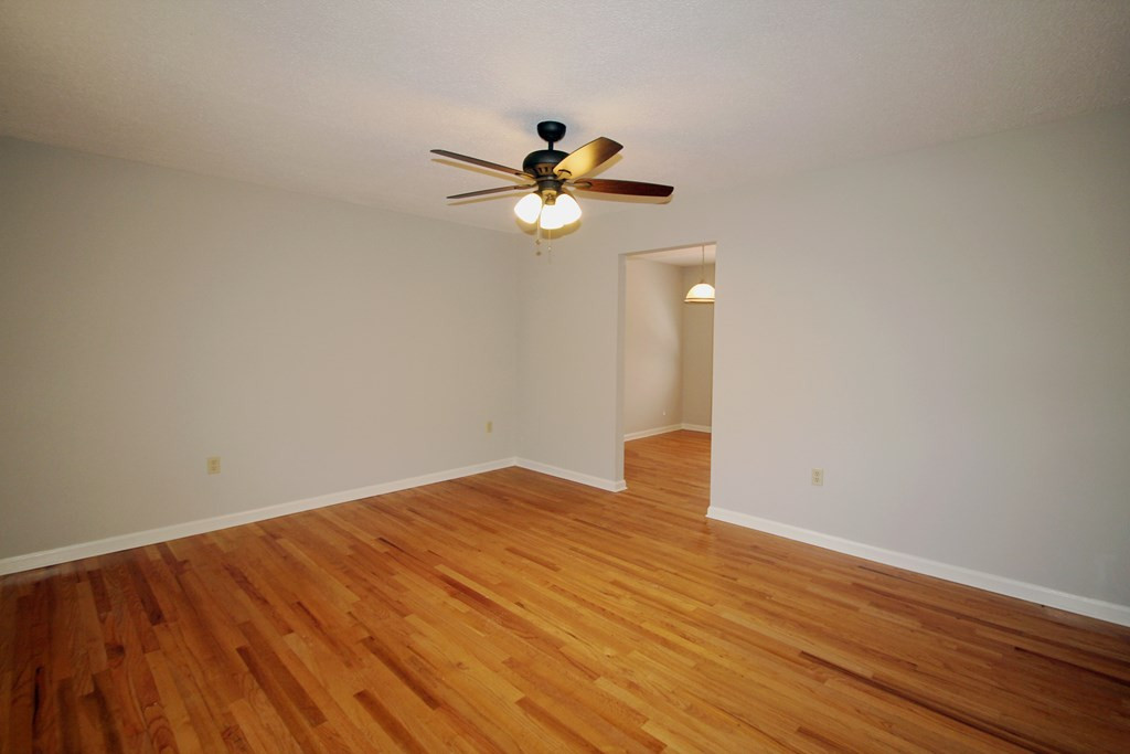 483 Lamkin Road Harlem, GA 30814 - Photo 4 of 20 Family room to dining room
