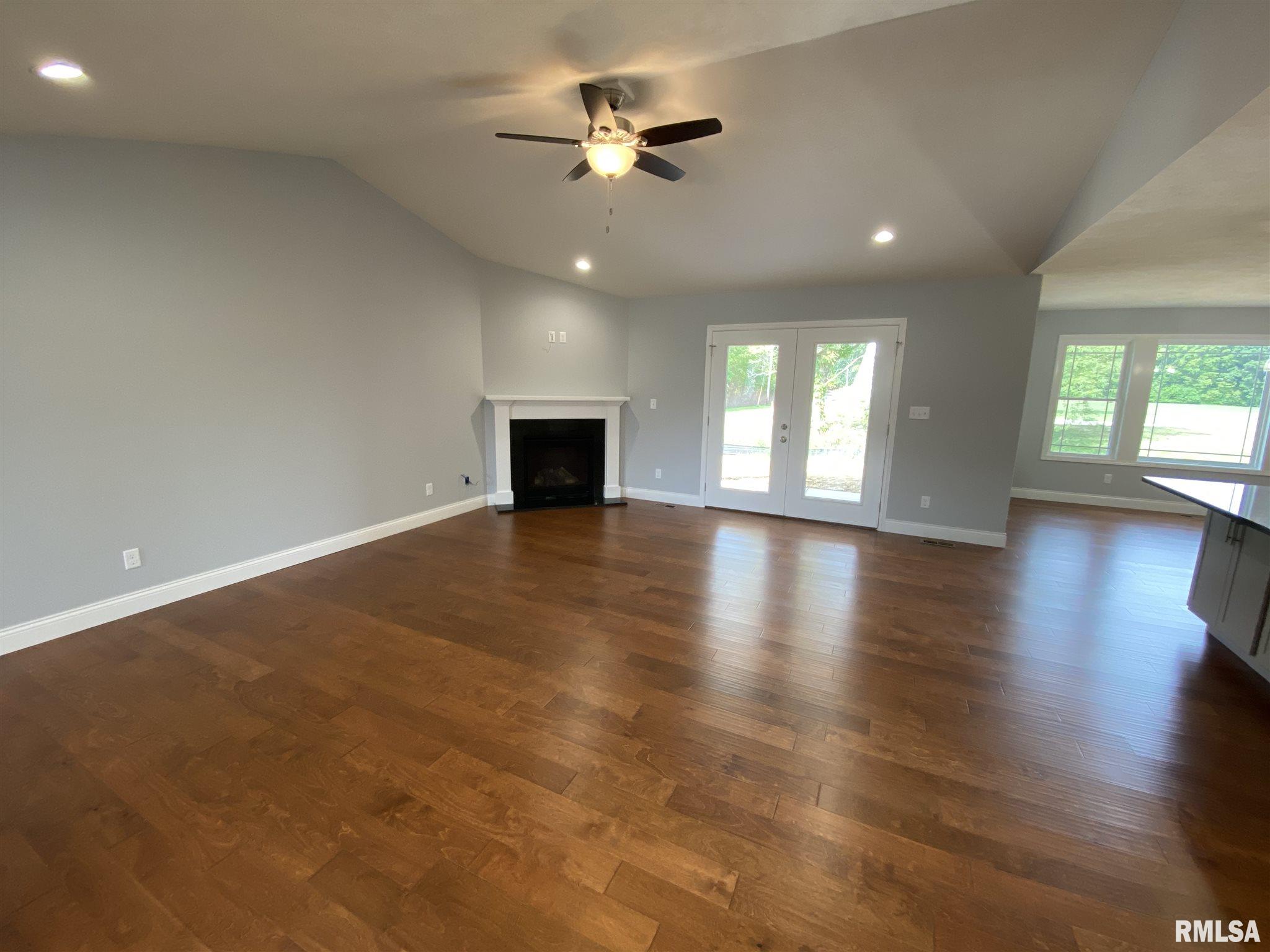 513 Parkview Drive Rochester, IL 62563 - Photo 5 of 21 Gallery Image 5