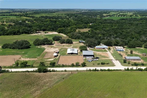 $875,000 | 3900 County Road 304A, Comanche, TX 76442