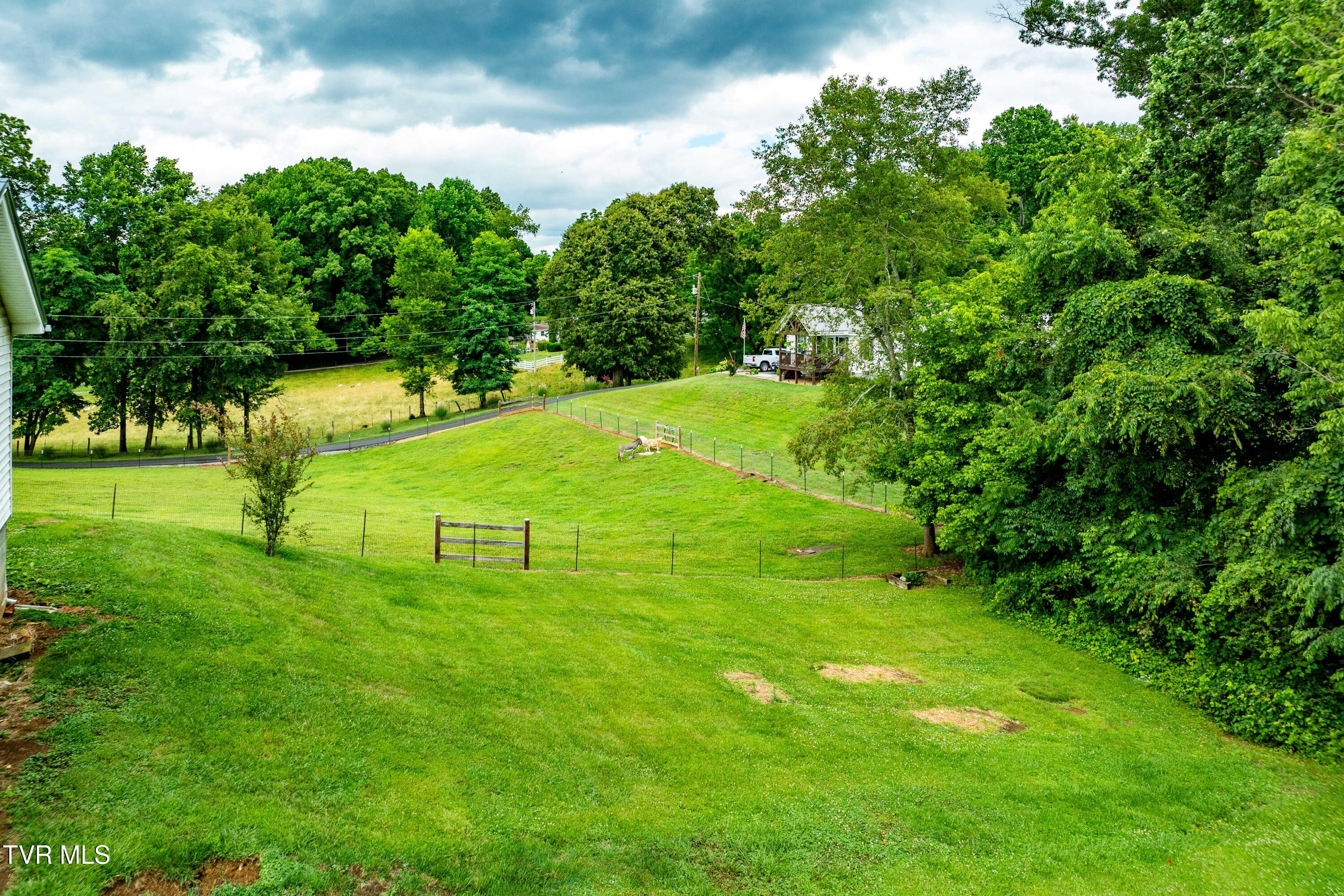 147 Fox Road Johnson City, TN 37601 - Photo 25 of 59 147 Fox road (18 of 59)