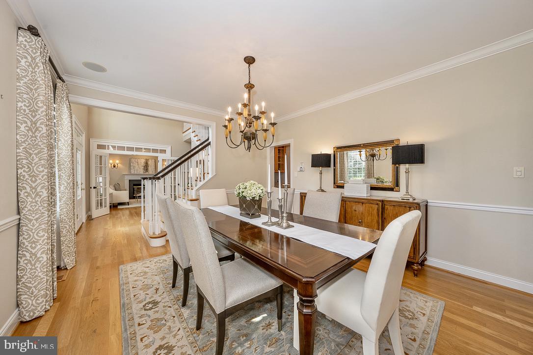 256 Country Road Berwyn, PA 19312 - Photo 9 of 49 Spaious Dining Room