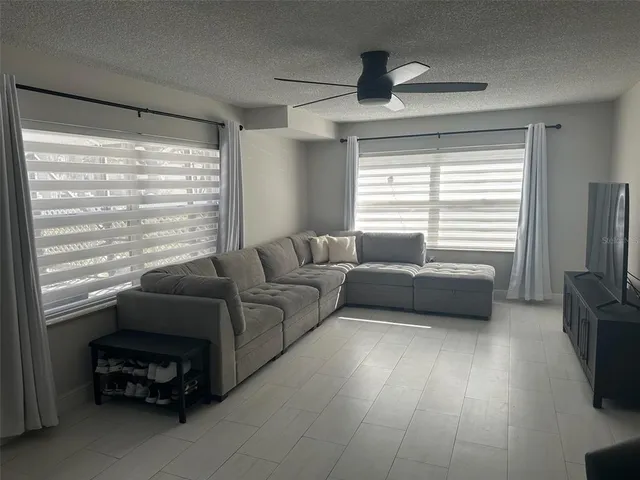 $329,900 | 39 Essex Court, Unit B, Royal Palm Beach, FL 33411