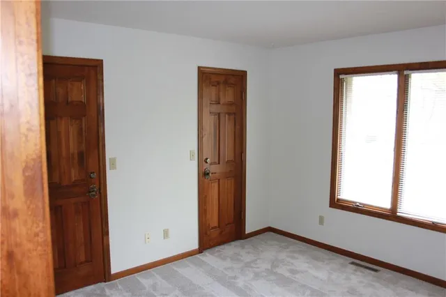 $460,000 | 1410 Grandview Drive, Warrensburg, MO 64093