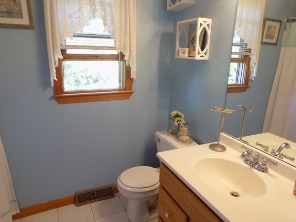 100 Shaker Road Westfield, MA 01085 - Photo 13 of 16 Gallery Image 13