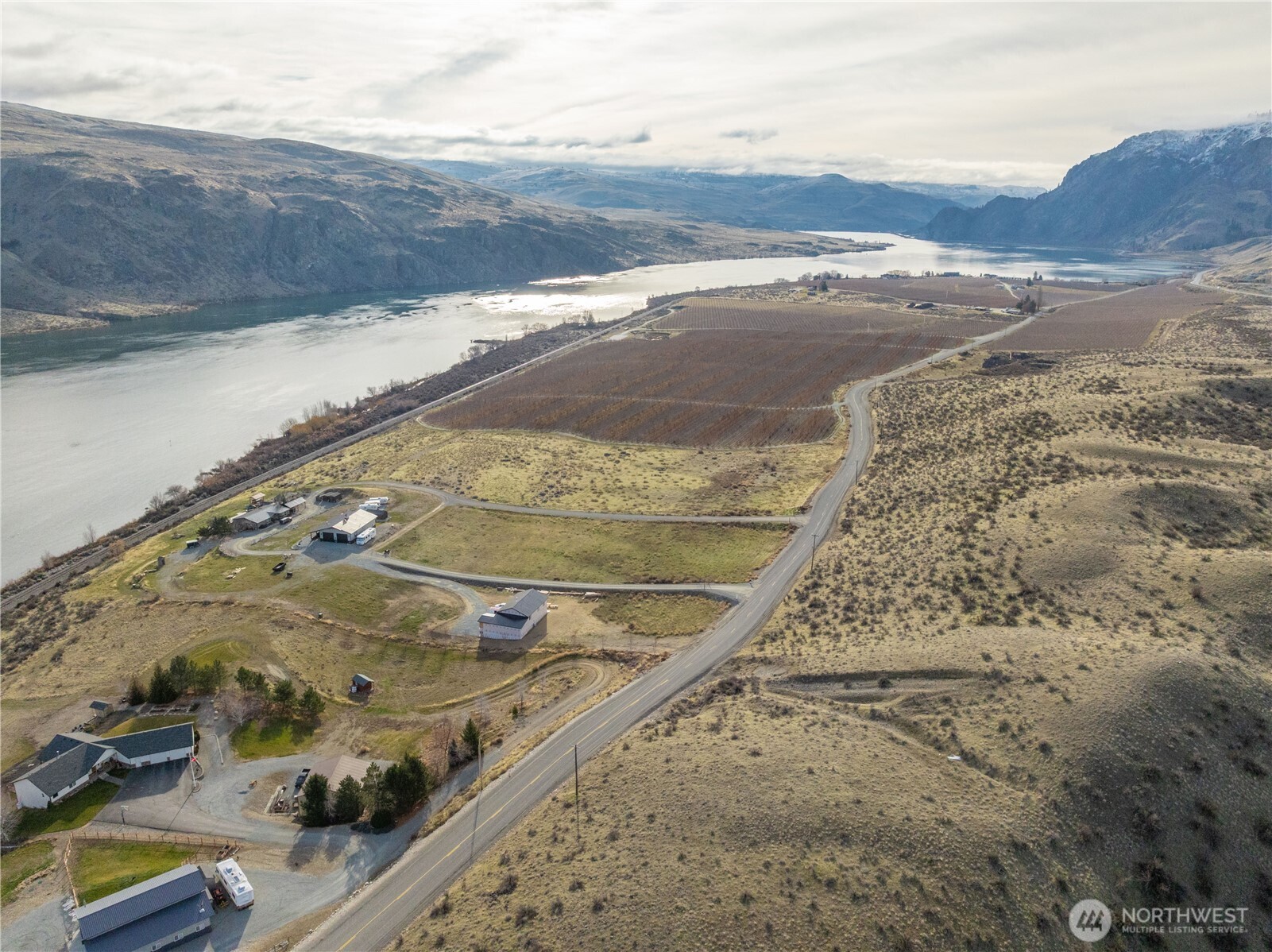 150 Starr Road Pateros, WA 98846 - Photo 21 of 40
