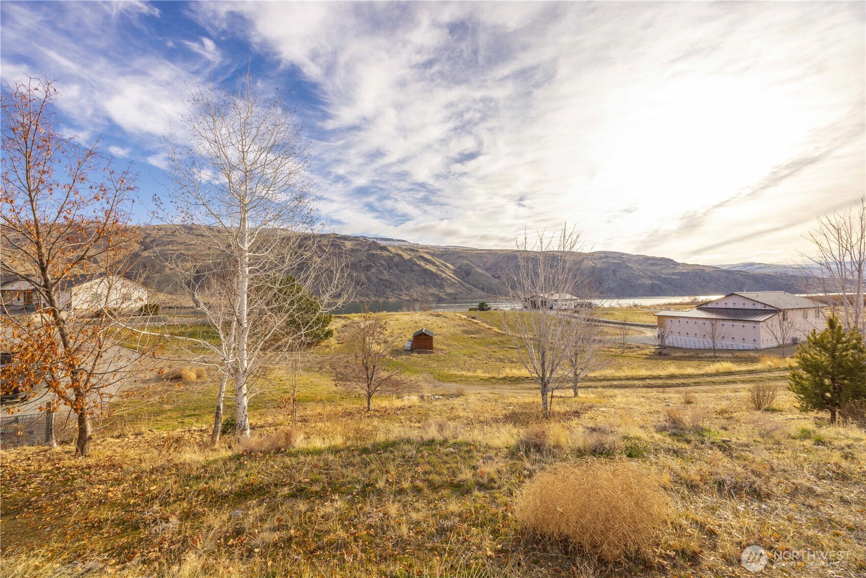 150 Starr Road Pateros, WA 98846 - Photo 37 of 40 a view of an ocean