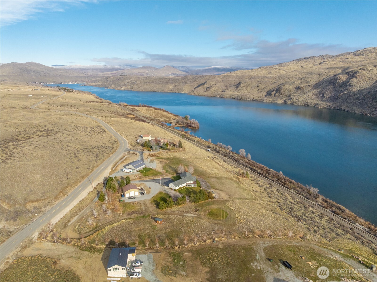 150 Starr Road Pateros, WA 98846 - Photo 40 of 40 a view of ocean view and mountain