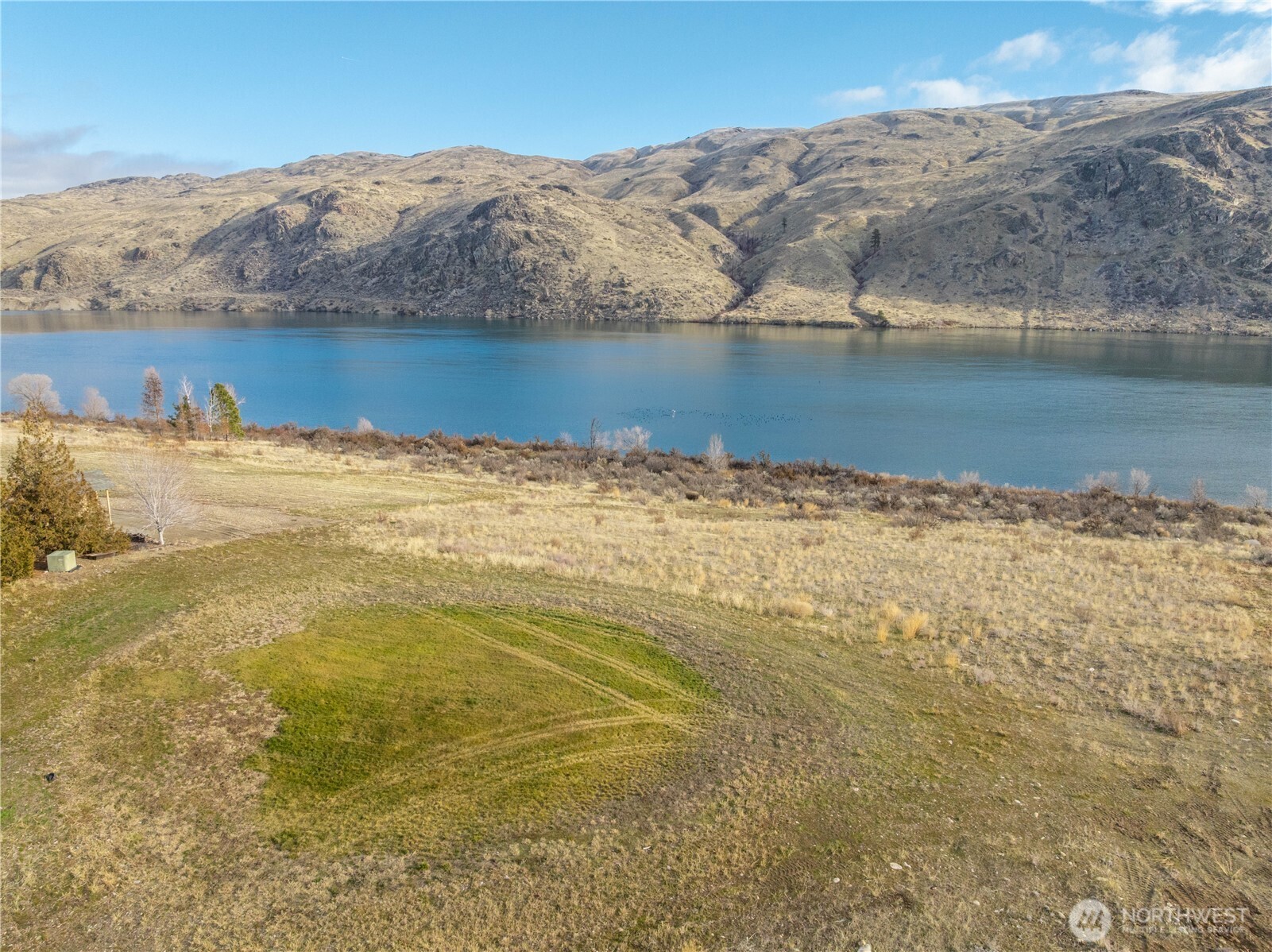 150 Starr Road Pateros, WA 98846 - Photo 4 of 40 a view of an ocean