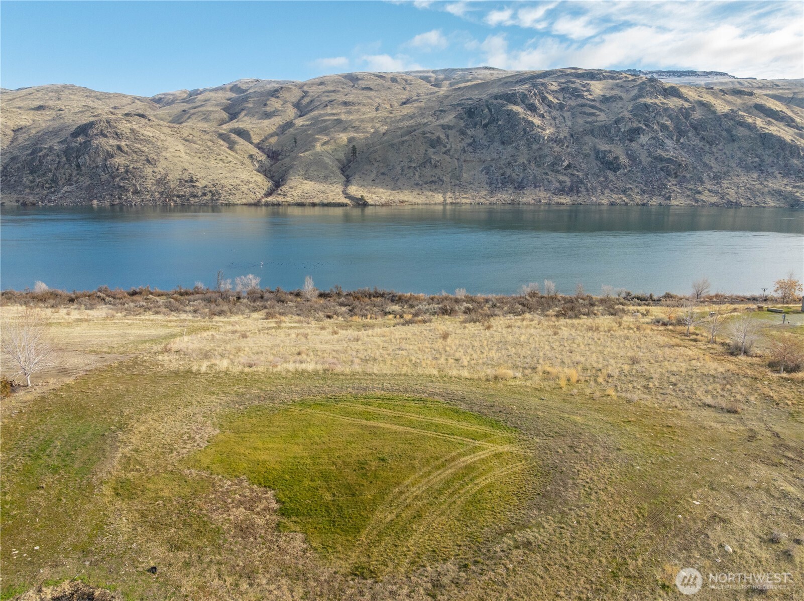 150 Starr Road Pateros, WA 98846 - Photo 5 of 40 a view of an ocean