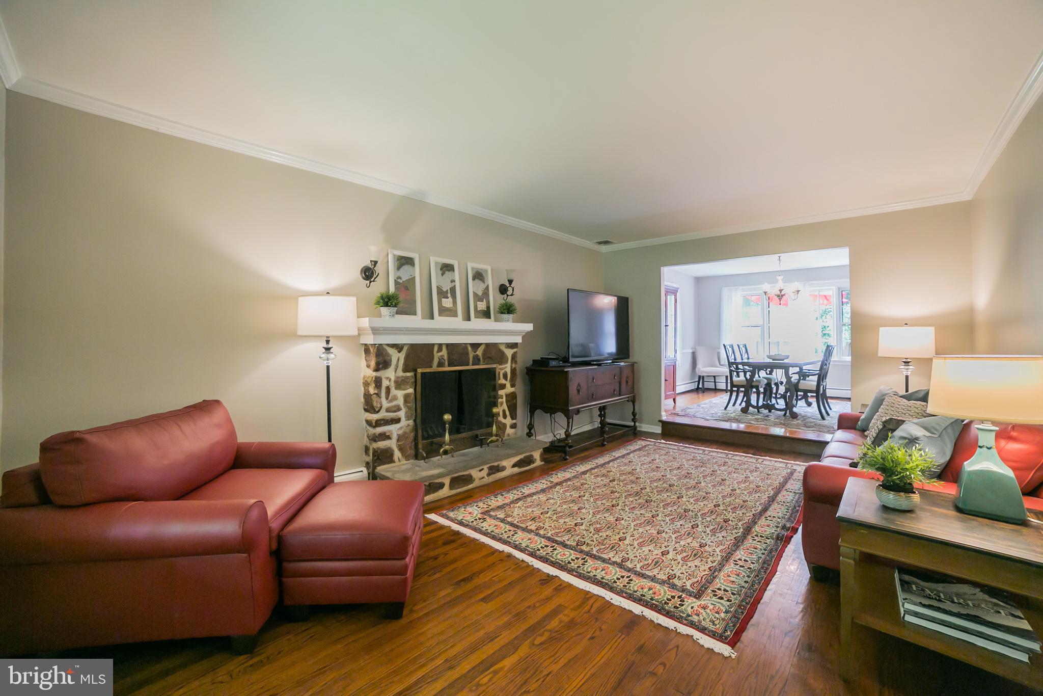 515 Country Club Road Phoenixville, PA 19460 - Photo 3 of 30 Living Room opens to dining room