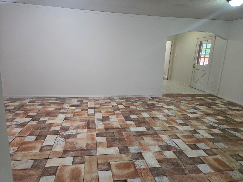19639 Maple Lane New Caney, TX 77357 - Photo 5 of 18 a view of a big room with a checkered floor