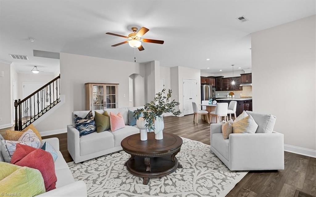 2908 Fernley Court High Point, NC 27262 - Photo 10 of 42 Living Room