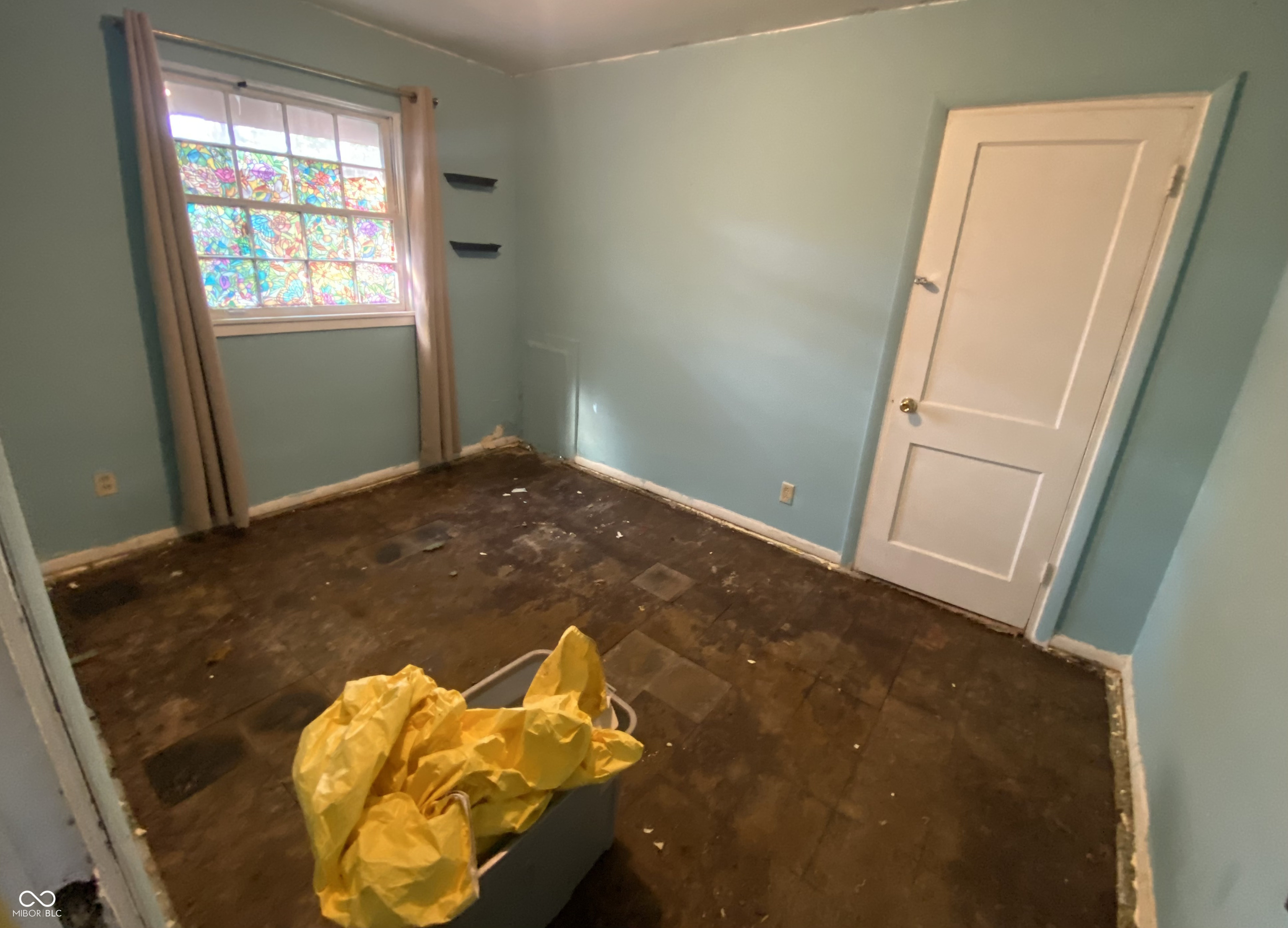 6237 Raleigh Drive Indianapolis, IN 46219 - Photo 15 of 20 Gallery Image 15