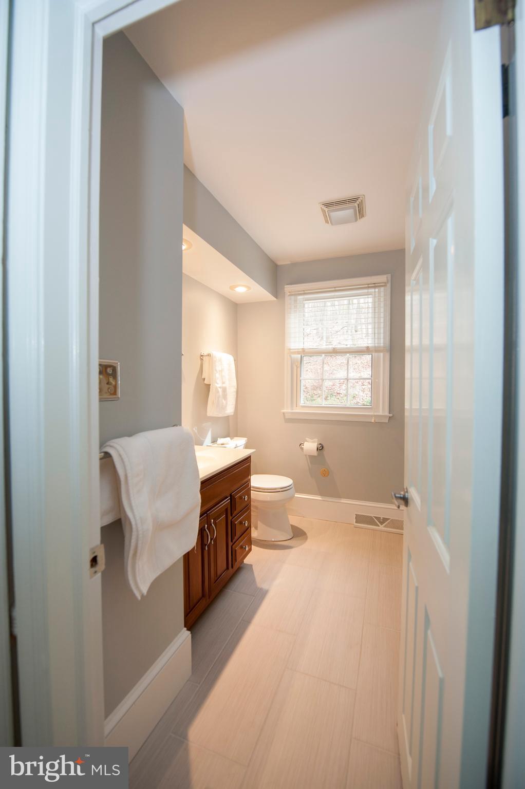 305 Arden Road Conshohocken, PA 19428 - Photo 14 of 25 Gallery Image 14
