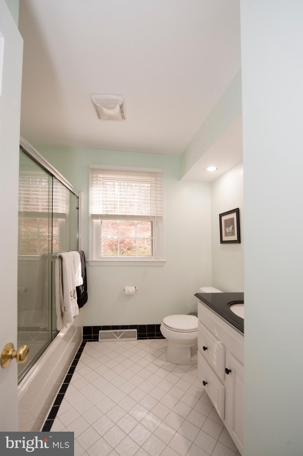 305 Arden Road Conshohocken, PA 19428 - Photo 19 of 25 Gallery Image 19