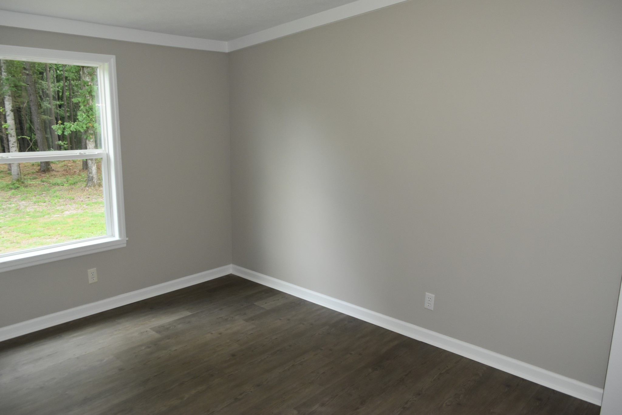 149 Harbin Road Fayetteville, TN 37334 - Photo 10 of 12 an empty room with a window