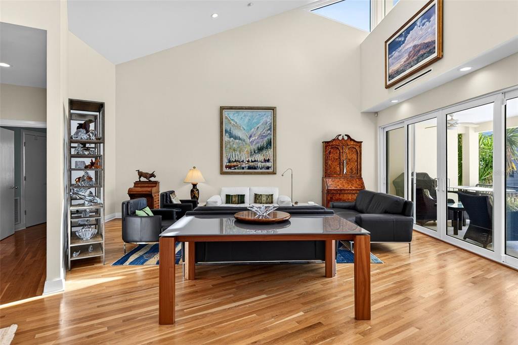 1571 Harbor Cay Lane Longboat Key, FL 34228 - Photo 18 of 93