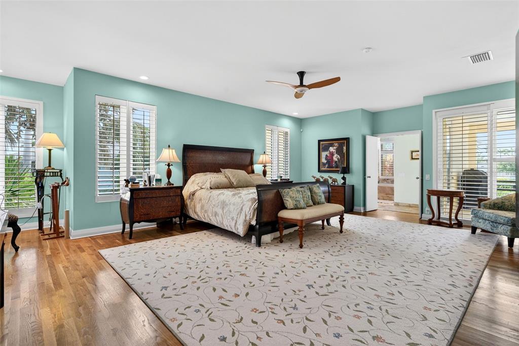 1571 Harbor Cay Lane Longboat Key, FL 34228 - Photo 37 of 93