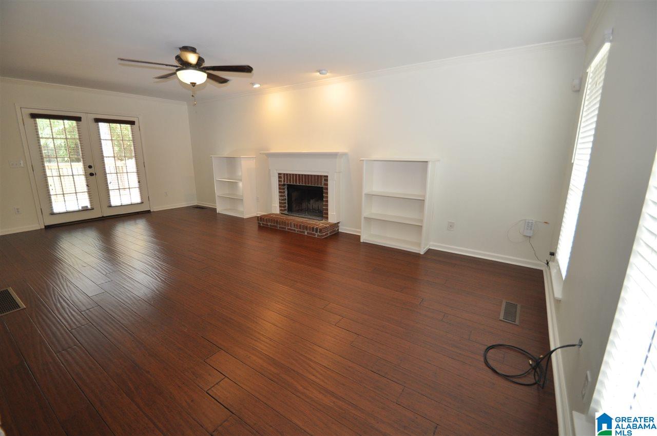 172 Ashford Lane Alabaster, AL 35007 - Photo 3 of 19